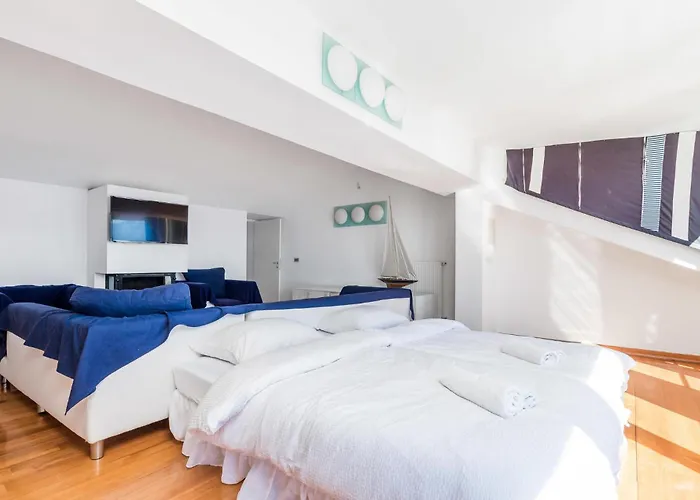 5 Bedroom Awesome In Pag *