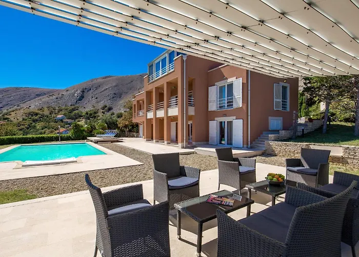 5 Bedroom Awesome In Pag * Bosana