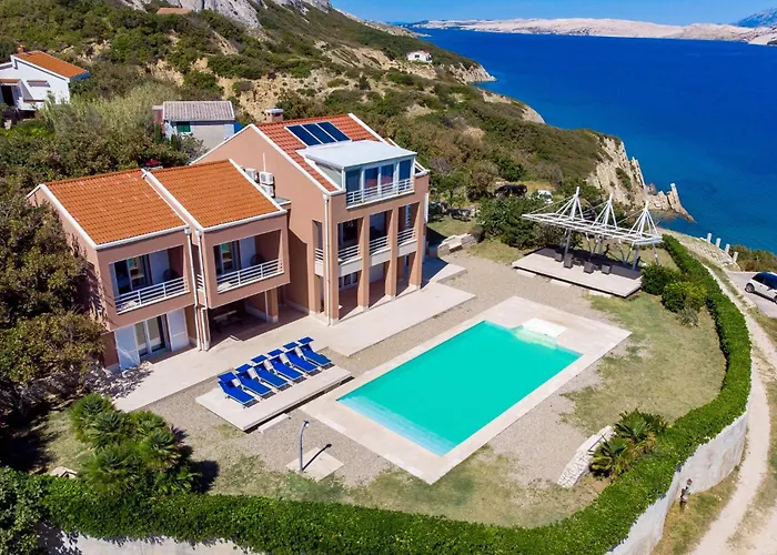 5 Bedroom Awesome In Pag Bosana
