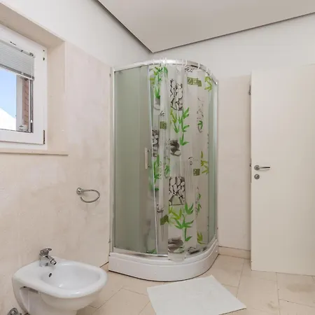 5 Bedroom Awesome In Pag Bosana