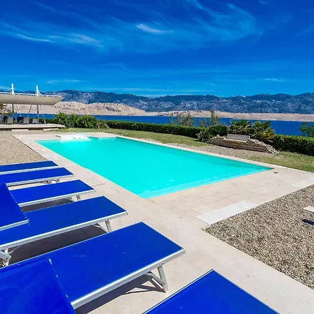 In Pag With Outdoor Swimming Pool *