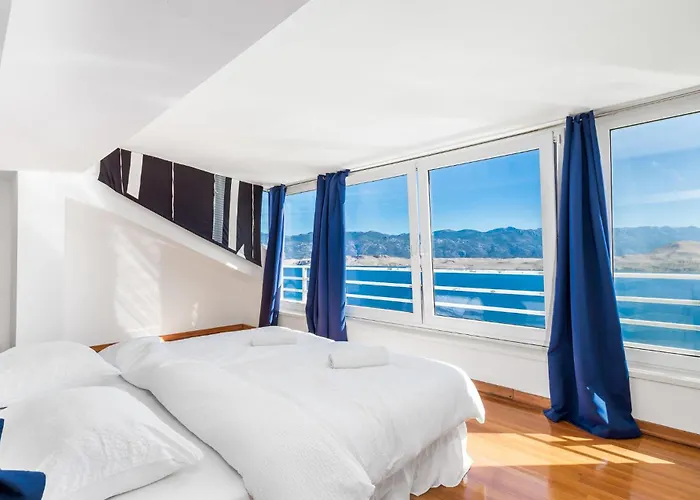 5 Bedroom Awesome In Pag Bosana