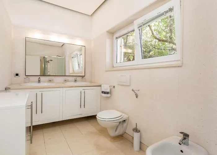 Prázdninový dům 5 Bedroom Awesome In Pag Bosana