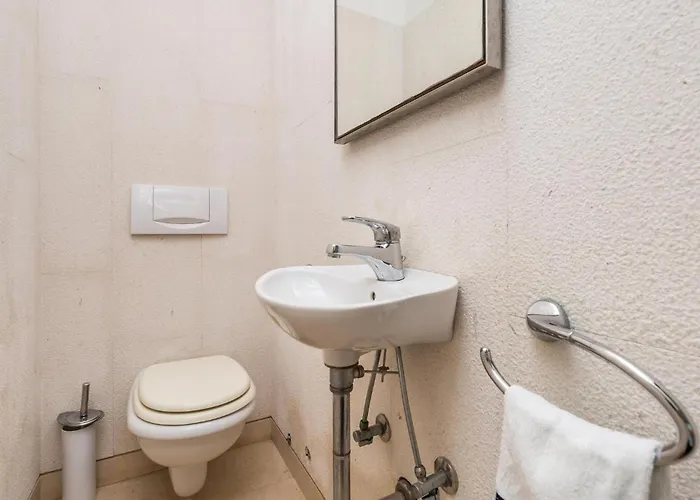 5 Bedroom Awesome In Pag Prázdninový dům Bosana