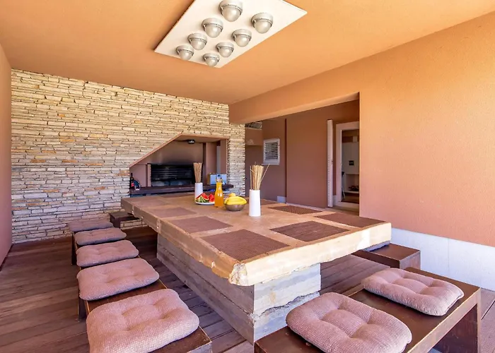 5 Bedroom Awesome In Pag Bosana