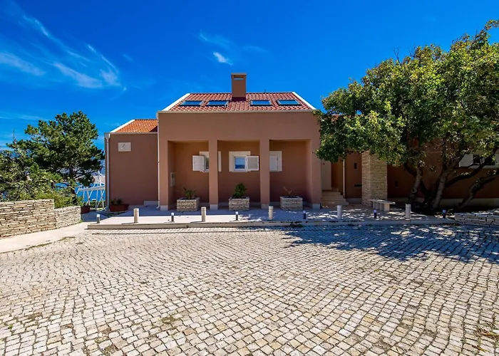 5 Bedroom Awesome In Pag Prázdninový dům Bosana